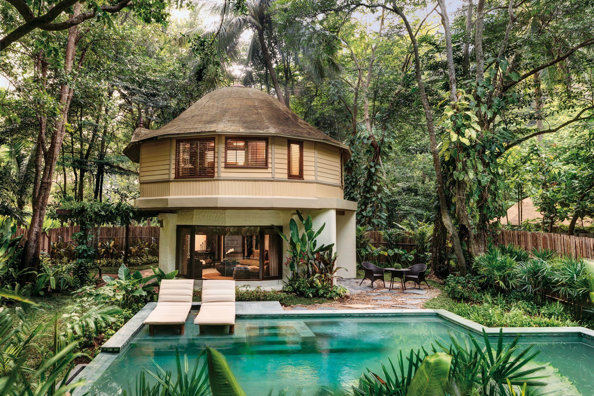 Rayavadee Hotel Railay Beach Exterior photo